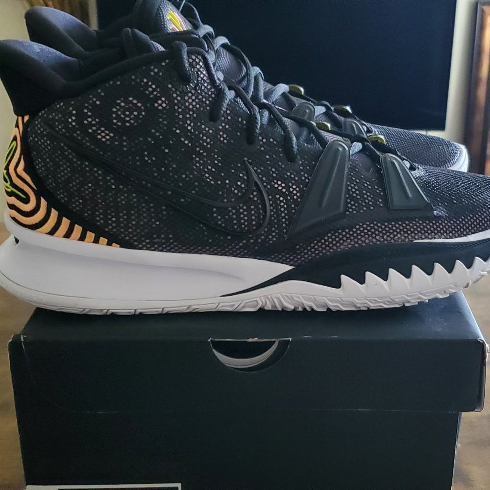 Men's Nike Kyrie 7 Ripple Effect Black Arctic Punch White CQ9326-005 Sz 11